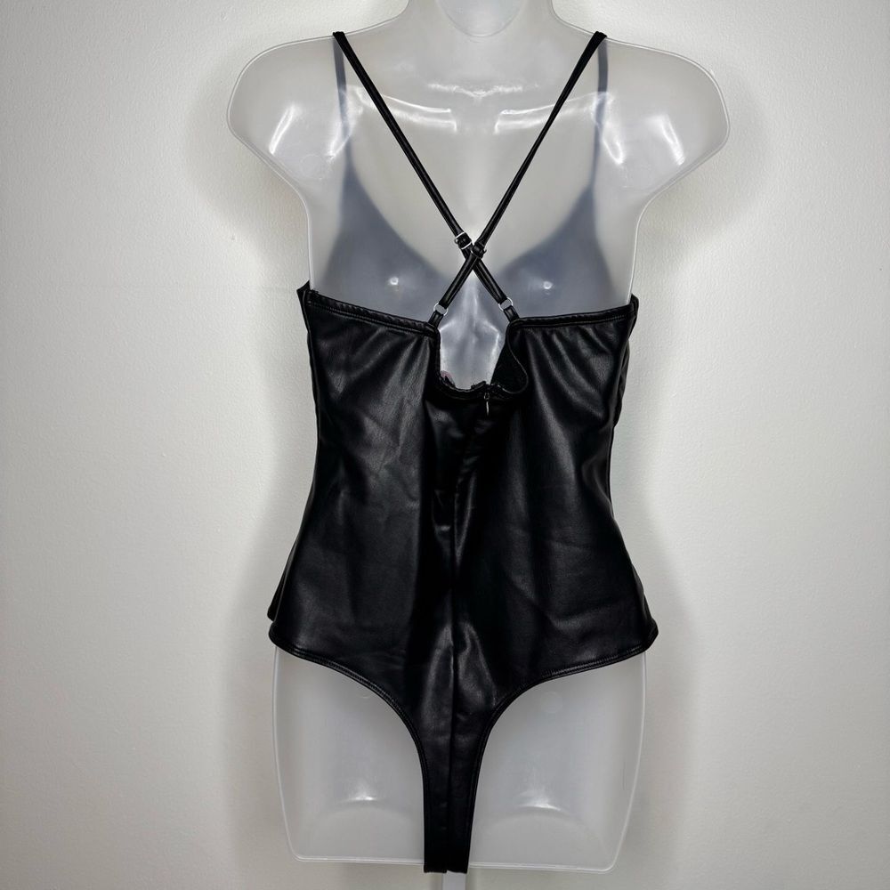 Blashe Faux Leather Bodysuit. Size Large - Picture 3 of 9
